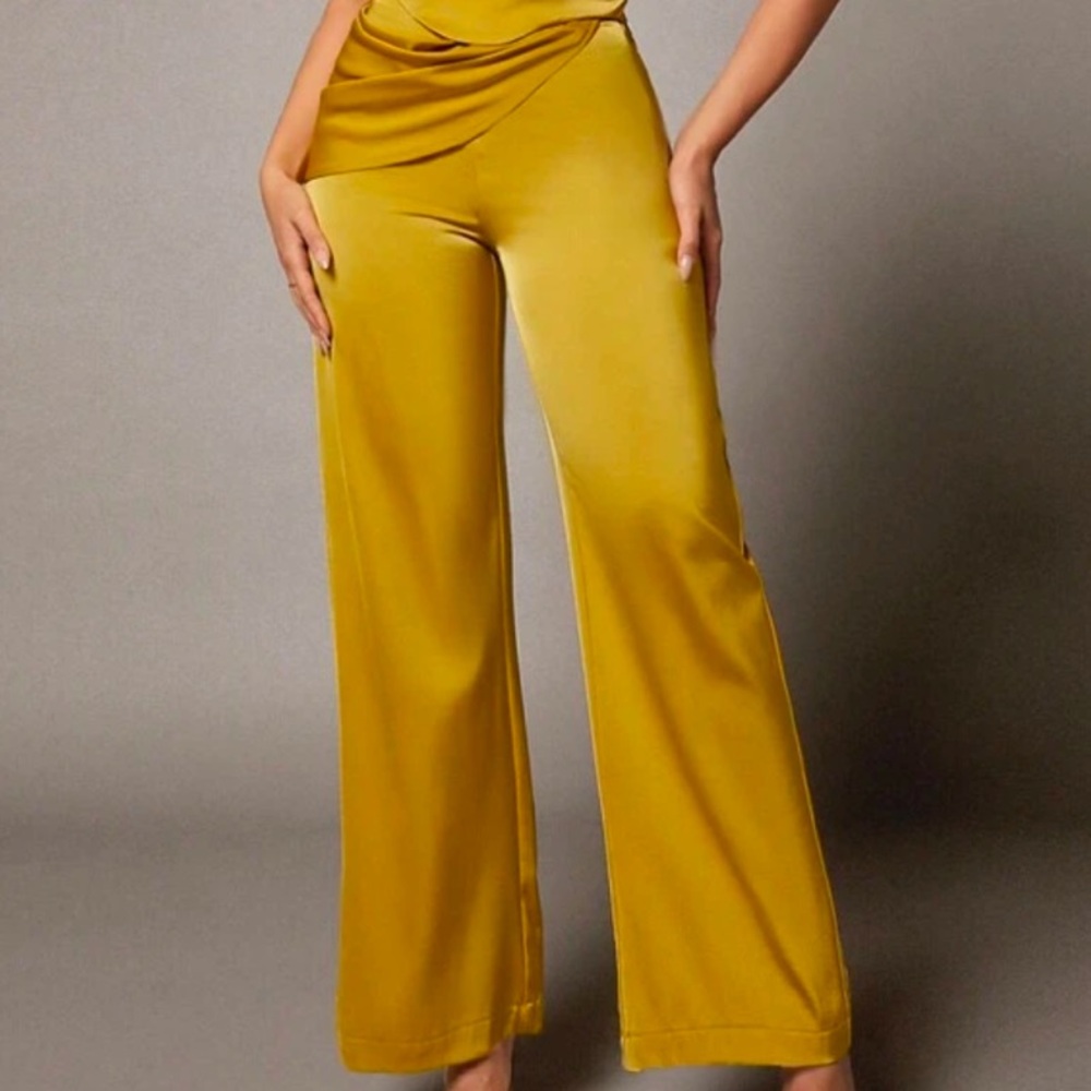 NWOT ~ Women's Mustard Yellow - asymmetrical, draped wide leg pant